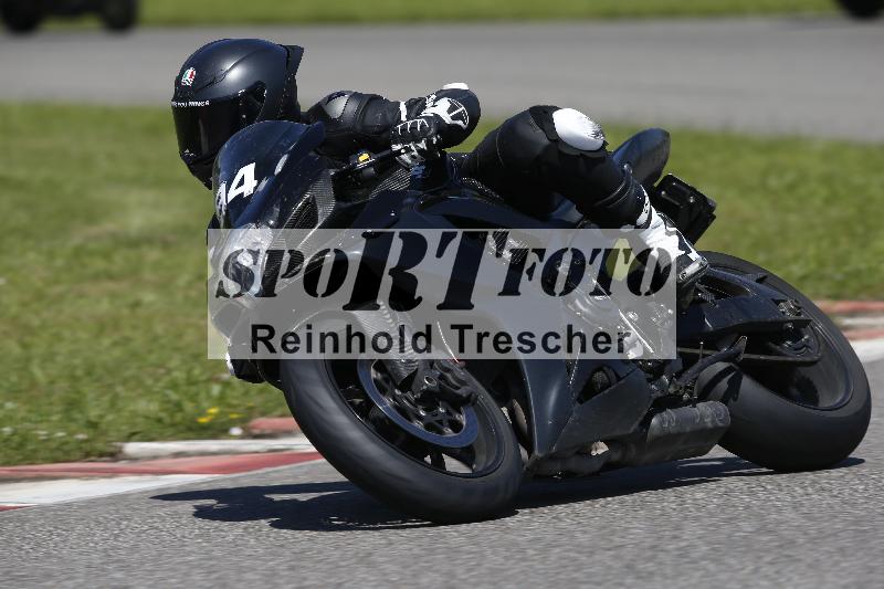 /Archiv-2024/29 12.06.2024 MOTO.CH Track Day ADR/Gruppe blau/94